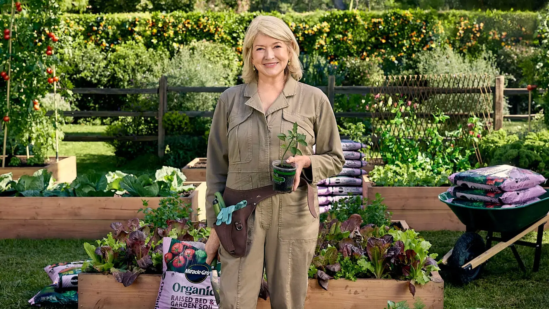 Martha Stewart’s Gardening Tools Exposed: Reddit’s Dirt-Stained Rebels Reveal What Actually Works (2025 Shocking Truth)